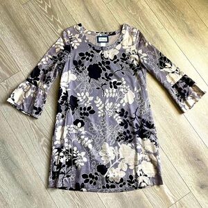 FRANCESCA COLLECTION EMMELEE Floral Shift Dress Sz Med Bell‎ 3/4 Ruffled Sleeves